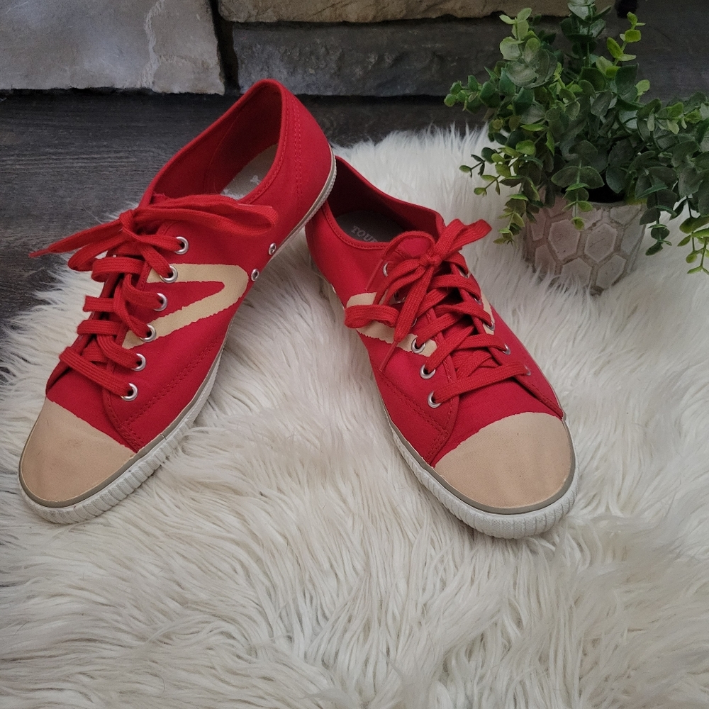 TRETORN MEN'S TOURNAMENT CANVAS 
Sneaker 10.5